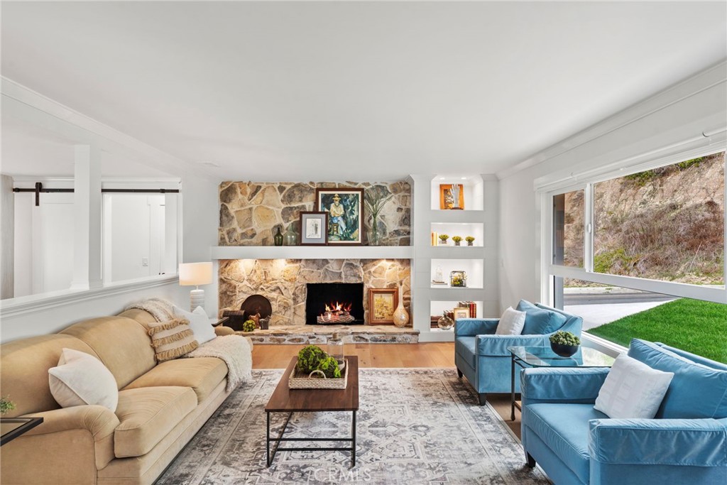 MLS #OC25117239 img 13