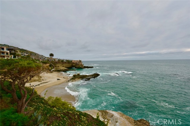 Detail Gallery Image 15 of 58 For 31561 Table Rock Dr #105,  Laguna Beach,  CA 92651 - 2 Beds | 2/1 Baths