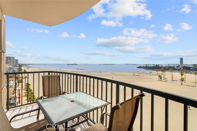 850 E Ocean Boulevard, Long Beach CA: https://media.crmls.org/medias/ad3fc365-fbf9-455a-b84f-d9f72e804e57.jpg