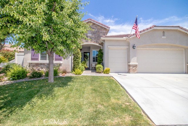 464 Whitney Peak, Beaumont CA: https://media.crmls.org/medias/ad40372a-f1c2-4ec5-be50-2e016acb56fa.jpg