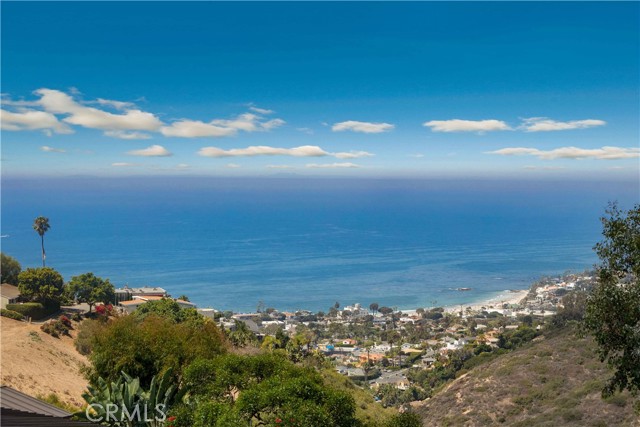 Detail Gallery Image 17 of 55 For 1969 San Remo Dr, Laguna Beach,  CA 92651 - 4 Beds | 3 Baths