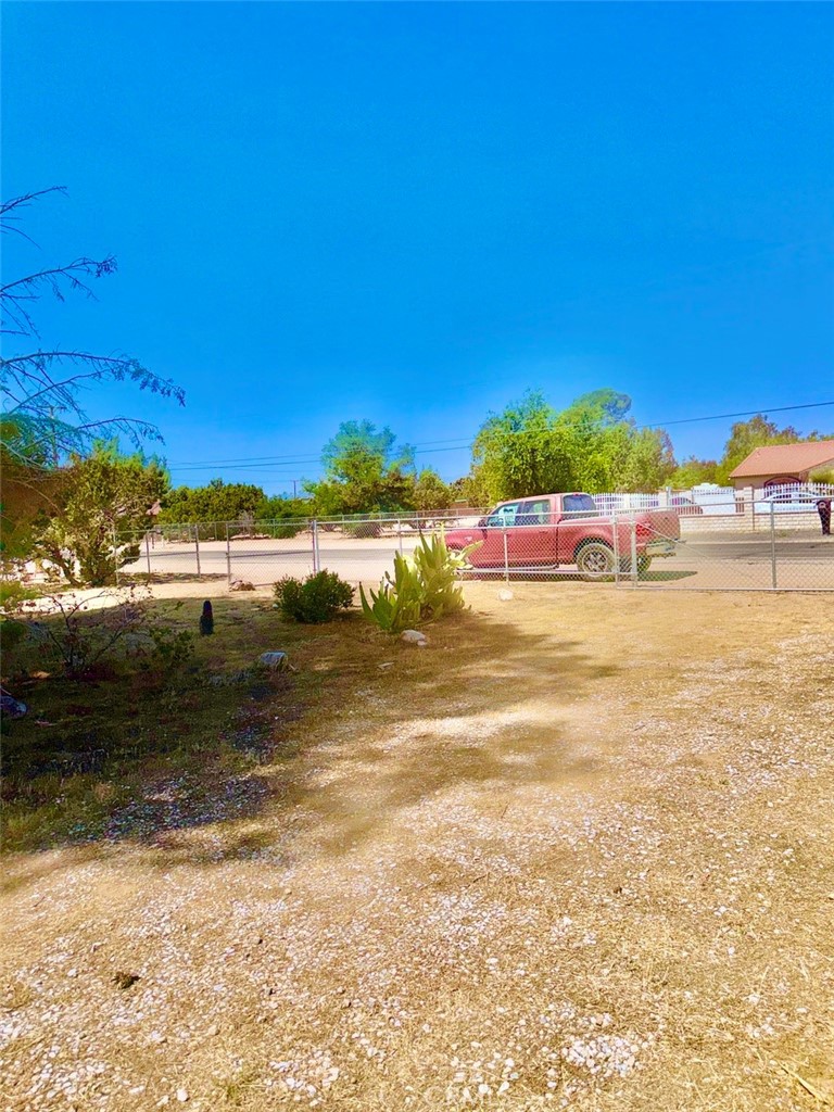 https://media.crmls.org/medias/ad424e54-7586-46c0-a8b9-a4d03c3f3a72.jpg?preset=X-Large