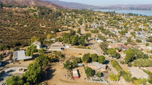 Detail Gallery Image 32 of 33 For 17911 Thoreson St, Lake Elsinore,  CA 92530 - 2 Beds | 2 Baths