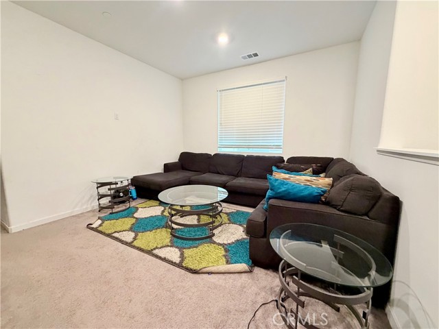 16584 Poppy Seed Ln, Fontana CA: https://media.crmls.org/medias/ad442c3a-b6e3-43ab-9328-c8a11308c485.jpg