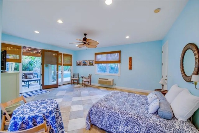 Detail Gallery Image 46 of 67 For 5230 Quakertown Ave, Woodland Hills,  CA 91364 - 5 Beds | 5 Baths