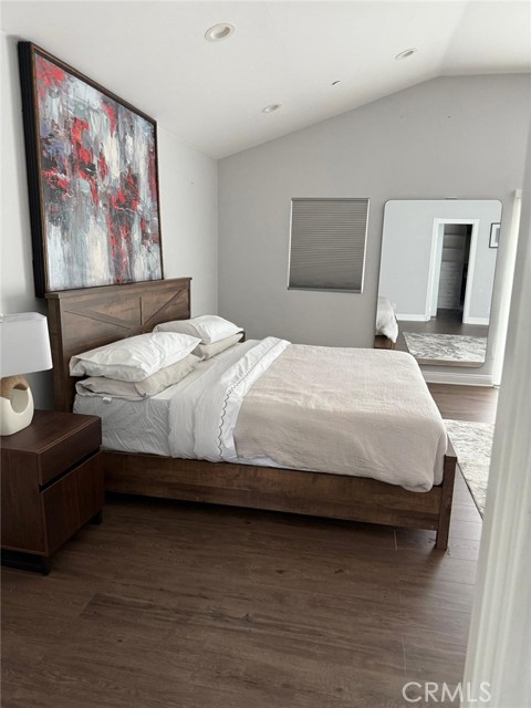 Detail Gallery Image 3 of 15 For 22237 Buena Ventura St #2,  Woodland Hills,  CA 91364 - 1 Beds | 1 Baths