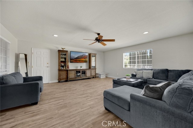 Detail Gallery Image 19 of 28 For 1317 1st St, Norco,  CA 92860 - 4 Beds | 2 Baths