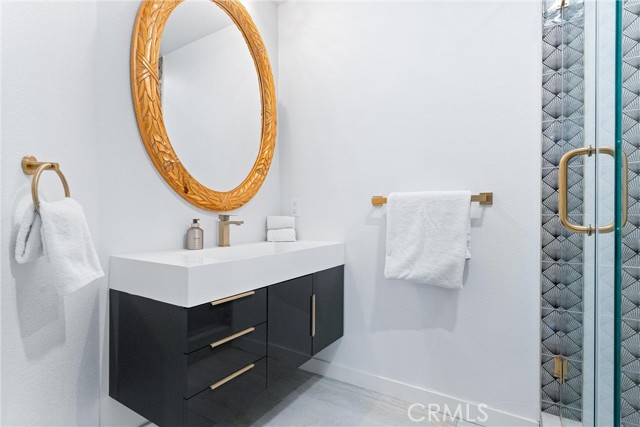 1045 E Deepak Road, Palm Springs CA: https://media.crmls.org/medias/ad4586c8-dab5-430b-bf2a-e31cd1d88dc4.jpg