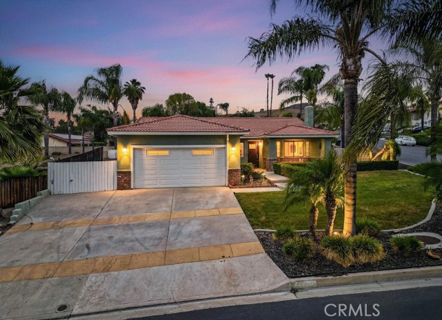 Detail Gallery Image 2 of 35 For 22860 Mariner Drive, Canyon Lake,  CA 92587 - 3 Beds | 2 Baths