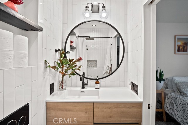 stunning modern ensuite bath