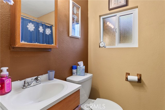 22864 Alder Lane, Crestline CA: https://media.crmls.org/medias/ad462ad5-5051-427e-a51c-51eb4ac746ab.jpg