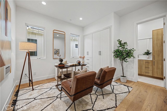 Detail Gallery Image 18 of 33 For 2205 Marshalfield a,  Redondo Beach,  CA 90278 - 4 Beds | 3/1 Baths