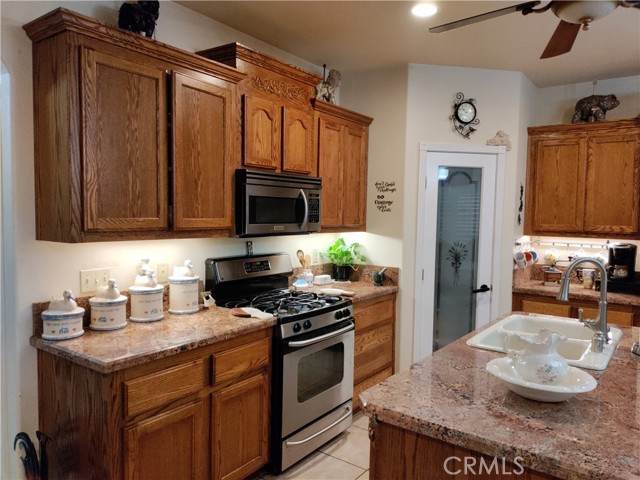 Detail Gallery Image 6 of 38 For 243 W County Line Rd, Calimesa,  CA 92320 - 3 Beds | 2/1 Baths