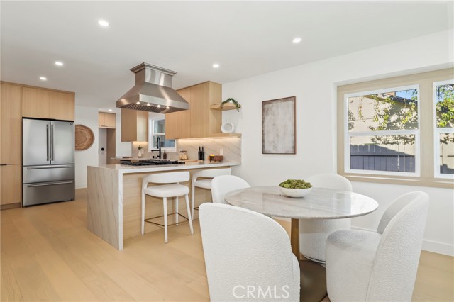 Detail Gallery Image 13 of 47 For 23856 Aetna, Woodland Hills,  CA 91367 - 4 Beds | 3 Baths