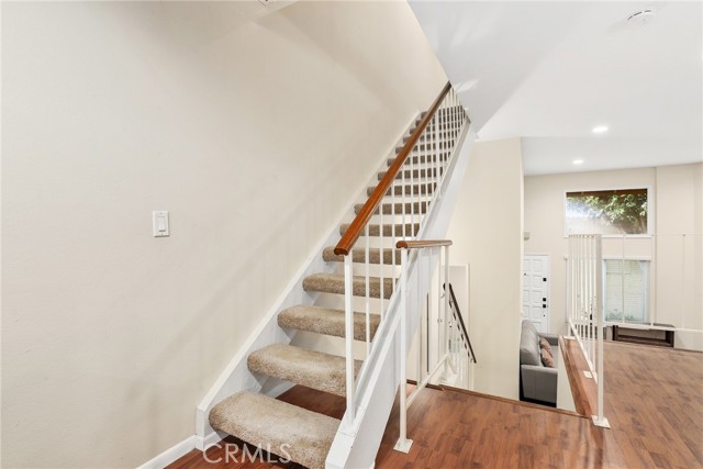 Detail Gallery Image 7 of 27 For 2304 Mathews Ave #2,  Redondo Beach,  CA 90278 - 2 Beds | 2/1 Baths