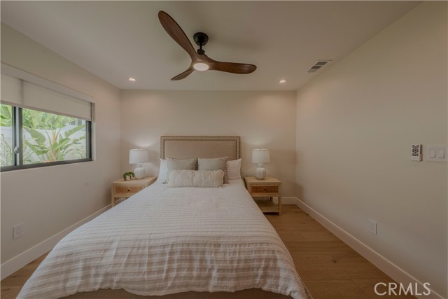 9141 Aloha Drive, Huntington Beach CA: https://media.crmls.org/medias/ad4897bc-8e8d-44dd-b7e3-6d662ac05f5b.jpg