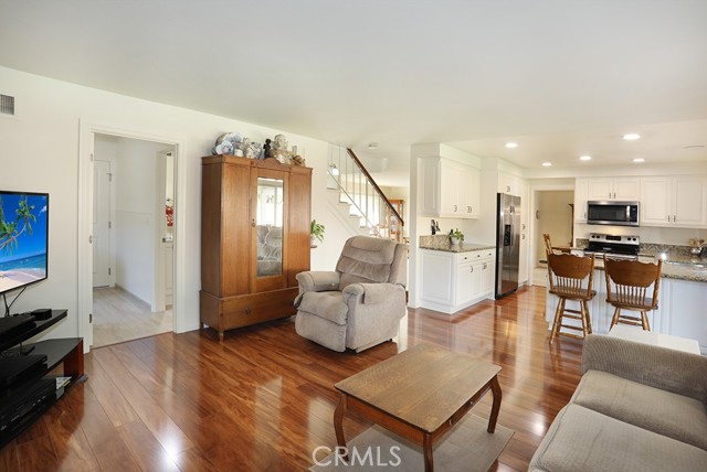 Detail Gallery Image 12 of 59 For 14781 Bridgeport, Tustin,  CA 92780 - 3 Beds | 2/1 Baths