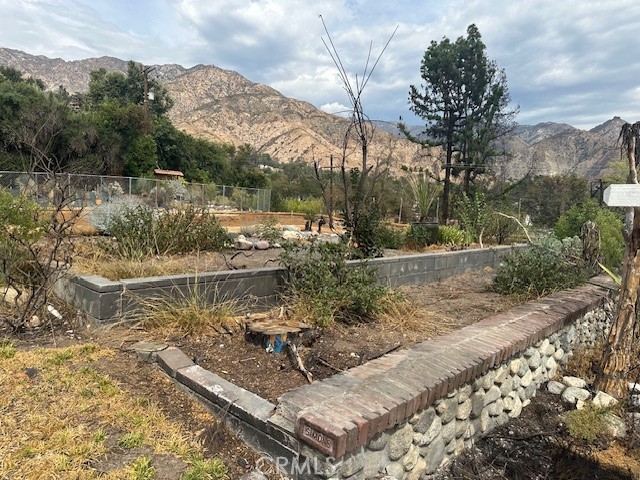 Detail Gallery Image 13 of 24 For 1371 El Corto Dr, Altadena,  CA 91001 - – Beds | – Baths