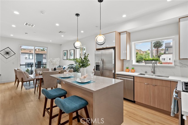 201 S Westlake Ave Unit #203, Los Angeles CA: https://media.crmls.org/medias/ad4b6203-3bff-4ee8-a629-c34a565e2d66.jpg