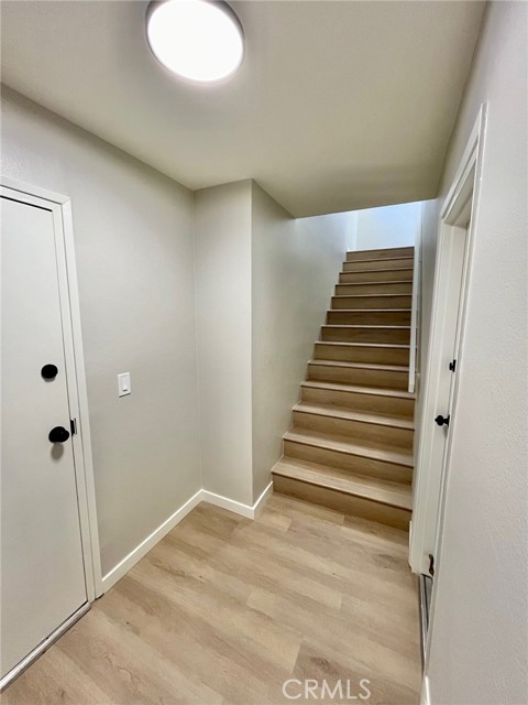 Detail Gallery Image 13 of 19 For 10475 Newhome Ave #5,  Sunland,  CA 91040 - 2 Beds | 2 Baths