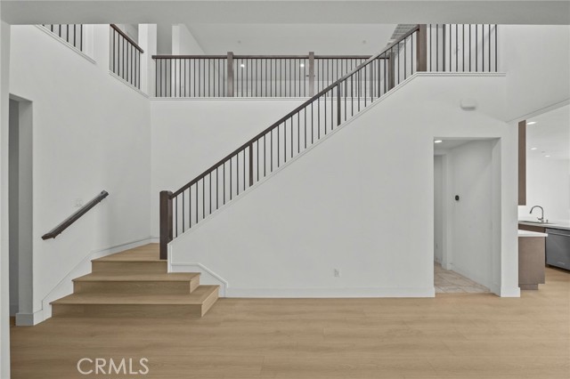 Detail Gallery Image 4 of 59 For 20638 W Deer Grass Ct Ct, Porter Ranch,  CA 91326 - 5 Beds | 5/1 Baths