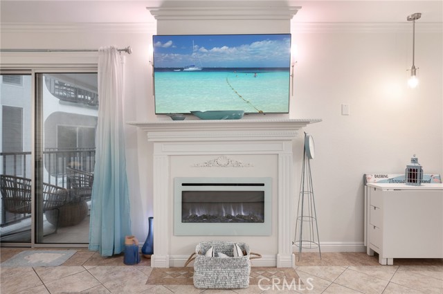 565 Esplanade, Redondo Beach, California 90277, 1 Bedroom Bedrooms, ,Residential,Sold,Esplanade,SB21248131