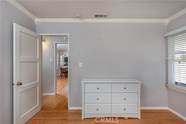 6851 Lubao Avenue, Winnetka CA: https://media.crmls.org/medias/ad4ce273-2829-4267-ac93-8c201ff0a6e7.jpg