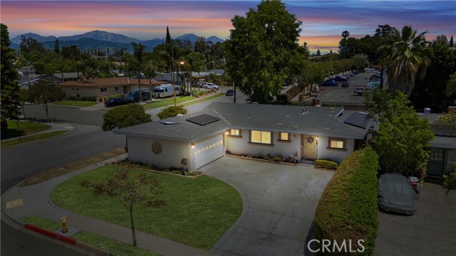 Detail Gallery Image 1 of 32 For 180 N De Lay Ave, Covina,  CA 91723 - 4 Beds | 2 Baths