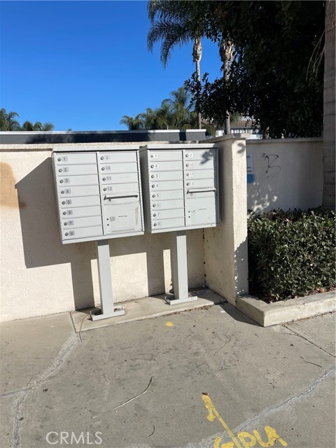 11395 Sherwood Drive, Garden Grove CA: https://media.crmls.org/medias/ad4d6e10-29b7-4cb8-ab2b-790639de4381.jpg