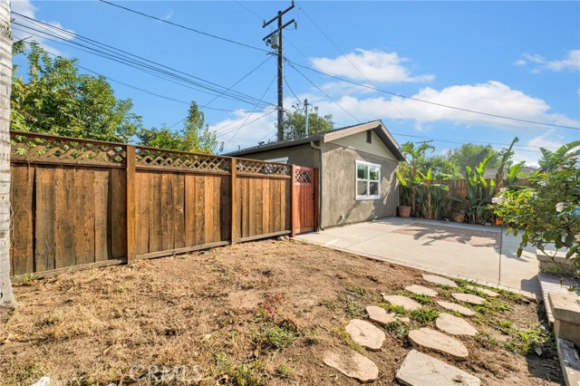 Detail Gallery Image 25 of 44 For 1941 Warren St, San Fernando,  CA 91340 - 4 Beds | 3 Baths