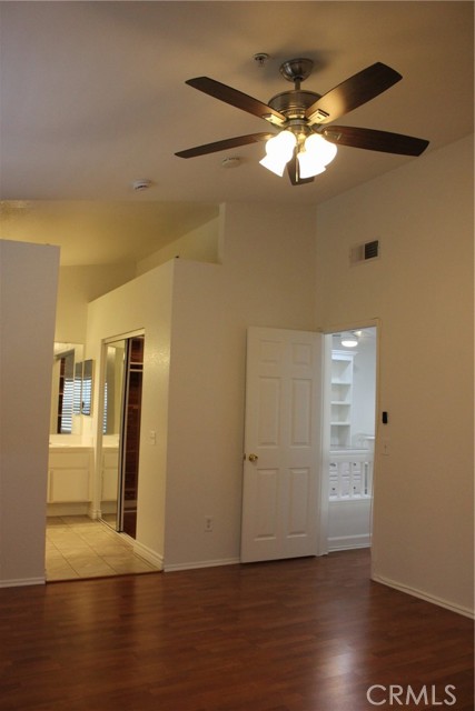 563 E City Court, Anaheim CA: https://media.crmls.org/medias/ad4e39b2-30bf-4948-919b-c624f0e56738.jpg