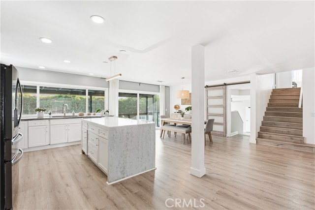 Detail Gallery Image 5 of 38 For 511 Sturgeon Dr, Costa Mesa,  CA 92626 - 4 Beds | 3 Baths