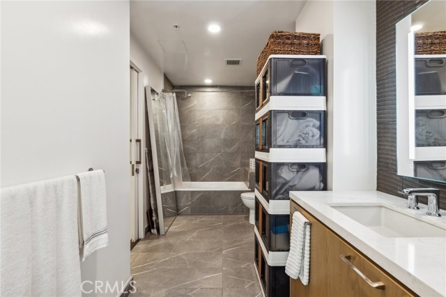 Detail Gallery Image 18 of 46 For 400 S Broadway #1011,  Los Angeles,  CA 90013 - 1 Beds | 1 Baths