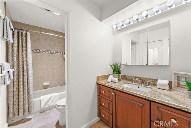 Detail Gallery Image 13 of 30 For 22081 Caminito Vino, Laguna Hills,  CA 92653 - 2 Beds | 1/1 Baths