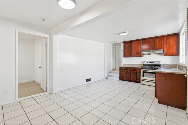 Image 17 of 31 For 417 Emerson Avenue