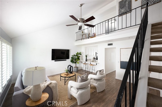 2334 Richmond Way, Costa Mesa CA: https://media.crmls.org/medias/ad50c18b-441d-41f9-a681-403b3dc7dff3.jpg