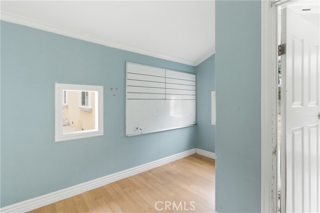 Detail Gallery Image 15 of 16 For 11131 Dempsey, Granada Hills,  CA 91344 - 4 Beds | 2 Baths