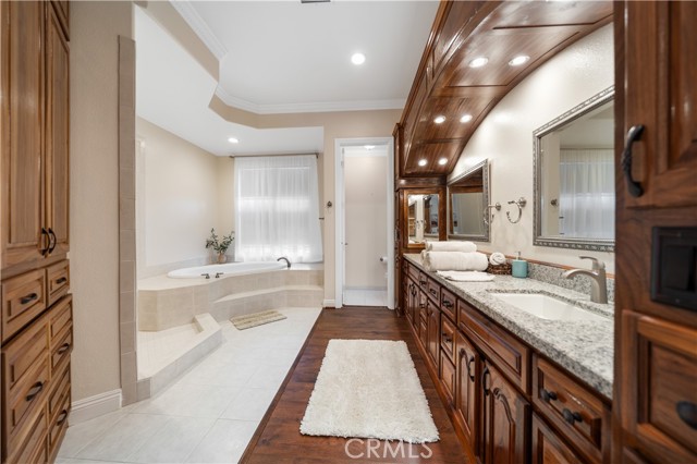 26677 Avenida Del Oro, Temecula CA: https://media.crmls.org/medias/ad51a6a9-88bc-4c33-b31d-bae479d2f333.jpg