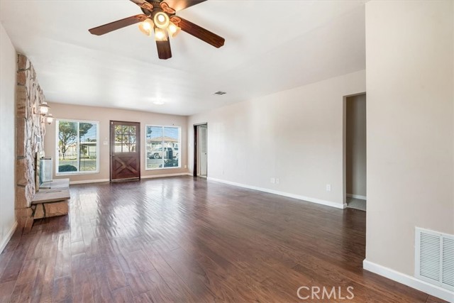 Detail Gallery Image 5 of 28 For 230 N D, Lompoc,  CA 93436 - 3 Beds | 2 Baths