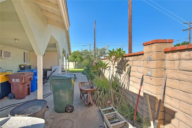 14104 Barrydale Street, La Puente CA: https://media.crmls.org/medias/ad523162-80cf-4016-9c91-918efa2f7180.jpg