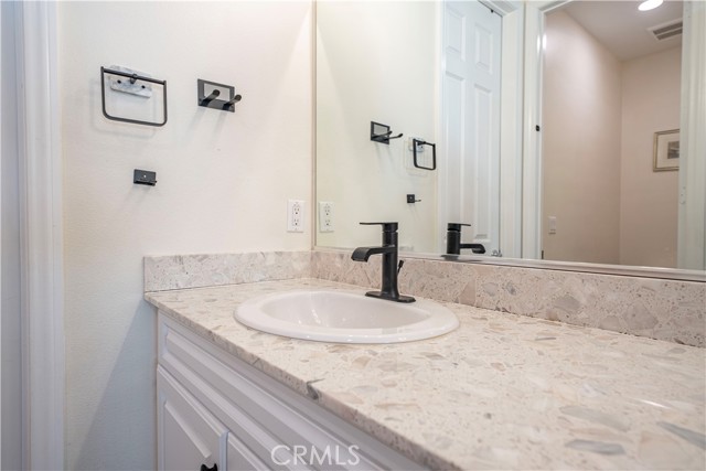 Detail Gallery Image 29 of 54 For 135 Neptune, Irvine,  CA 92618 - 2 Beds | 2/1 Baths