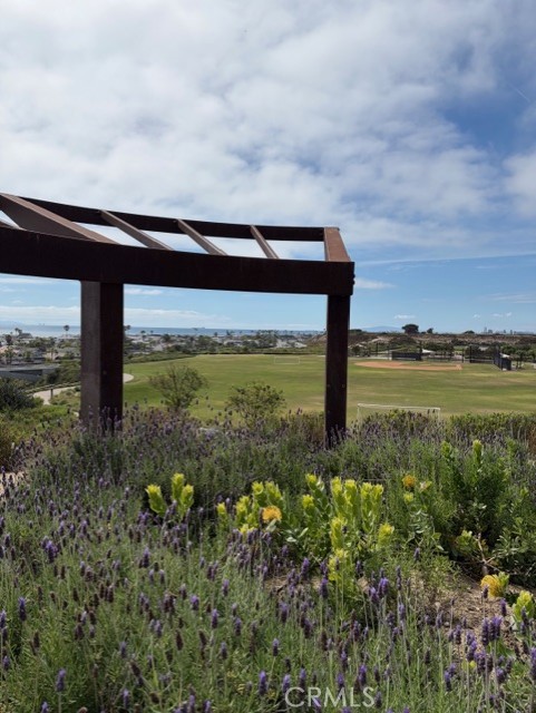 Detail Gallery Image 26 of 26 For 2 Escapade Ct, Newport Beach,  CA 92663 - 3 Beds | 3 Baths