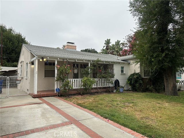 4309 Saint Clair Avenue photo 3
