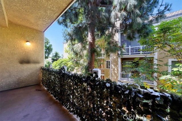 8505 Gulana Avenue, Playa del Rey CA: https://media.crmls.org/medias/ad544c91-2867-45f6-9c18-b1cb18132cc9.jpg