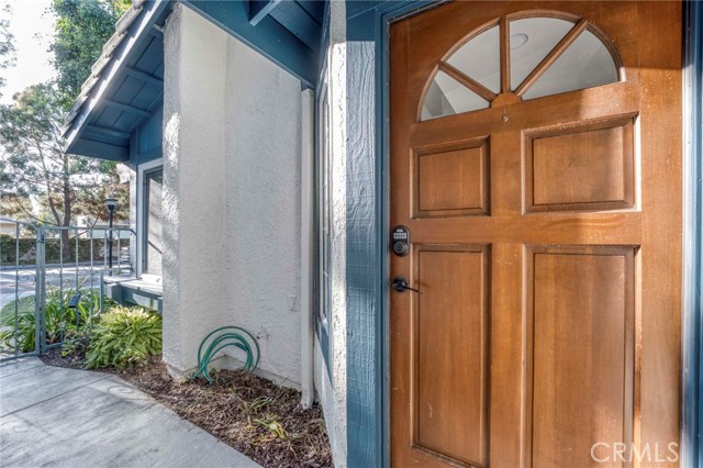 2585 Outlook, Port Hueneme CA: https://media.crmls.org/medias/ad54e096-705d-4396-9e49-01a11695a93f.jpg