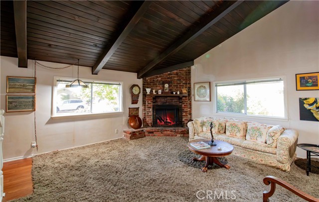 22654 Dolorosa Street, Woodland Hills CA: https://media.crmls.org/medias/ad5543d7-9ea1-4279-86fa-3a86a961452f.jpg