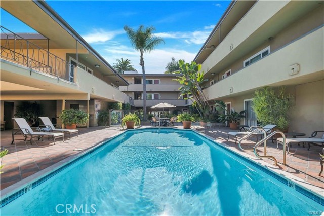 970 Palm, 200 photo 28