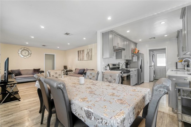 Detail Gallery Image 7 of 47 For 7663 Shadyglade Ave, North Hollywood,  CA 91605 - – Beds | – Baths