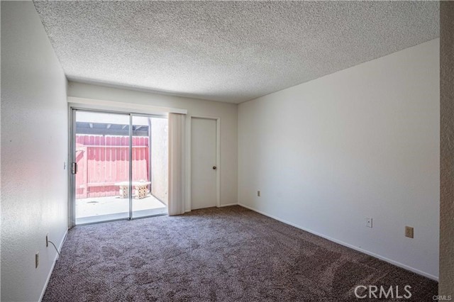 622 S Santa Fe Street, Hemet CA: https://media.crmls.org/medias/ad5789a4-5042-4186-a93f-151f9295d15f.jpg