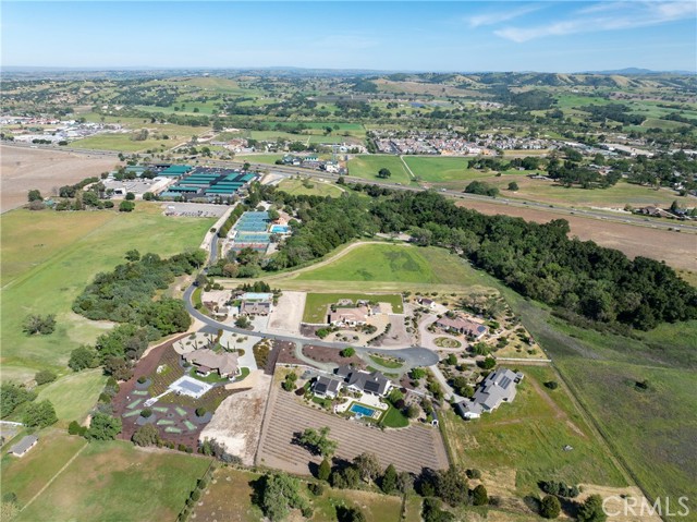 Detail Gallery Image 37 of 38 For 8 Championship Lane, Templeton,  CA 93465 - – Beds | – Baths